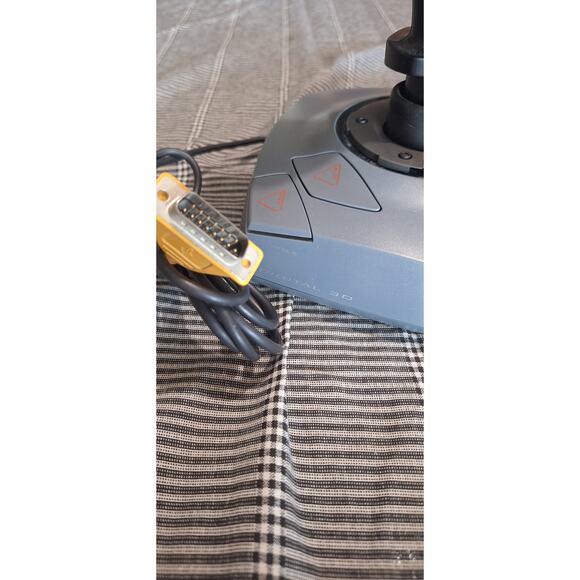 Logitech Wingman Extreme Digital 3D - Joystick - 7 Buttons - Wired- Excellent - Picture 5 of 10